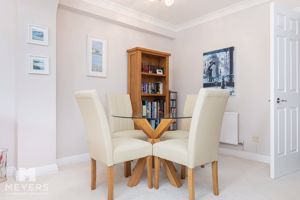 Photo 32- click for photo gallery